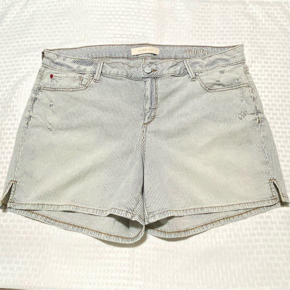 SLINK JEANS STRIPED SHORTS - Picture 1 of 10